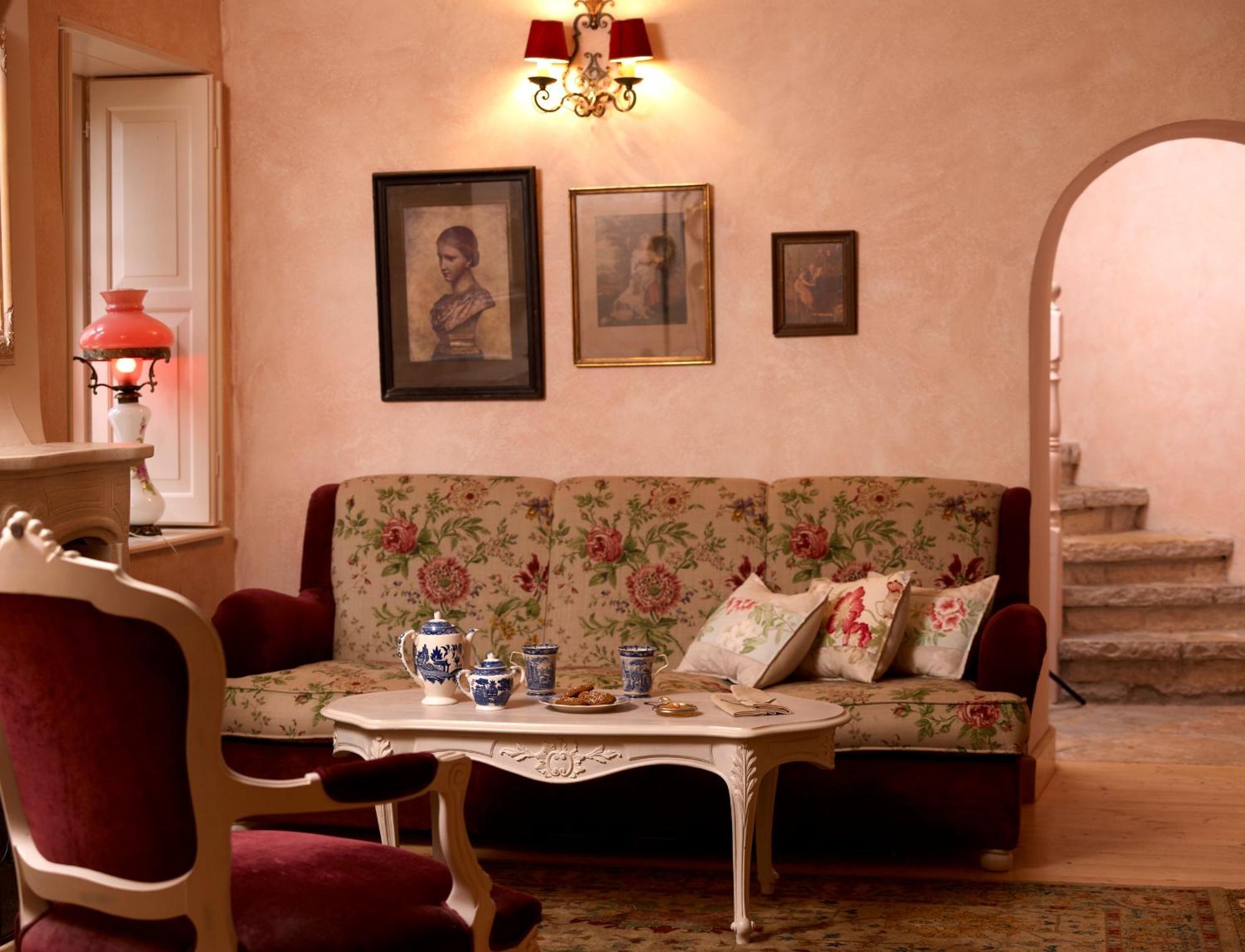 Amaryllis Boutique Guest House Áno Pediná Exteriér fotografie